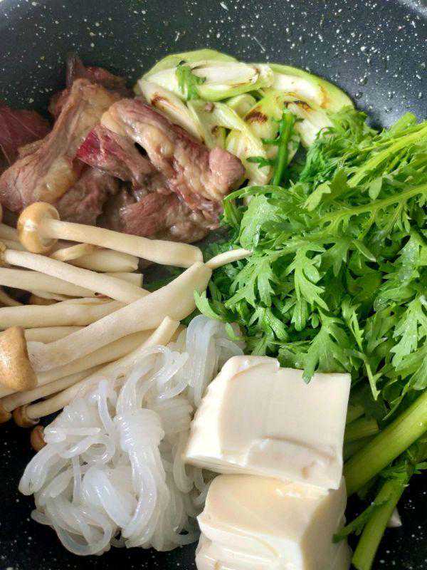 有爱暖心冬日必备养生菜寿喜烧