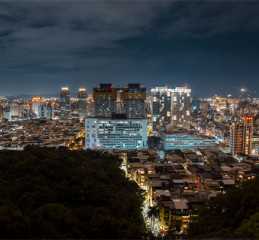 天气干燥，莹润雪梨汤，既暖胃，又润肺